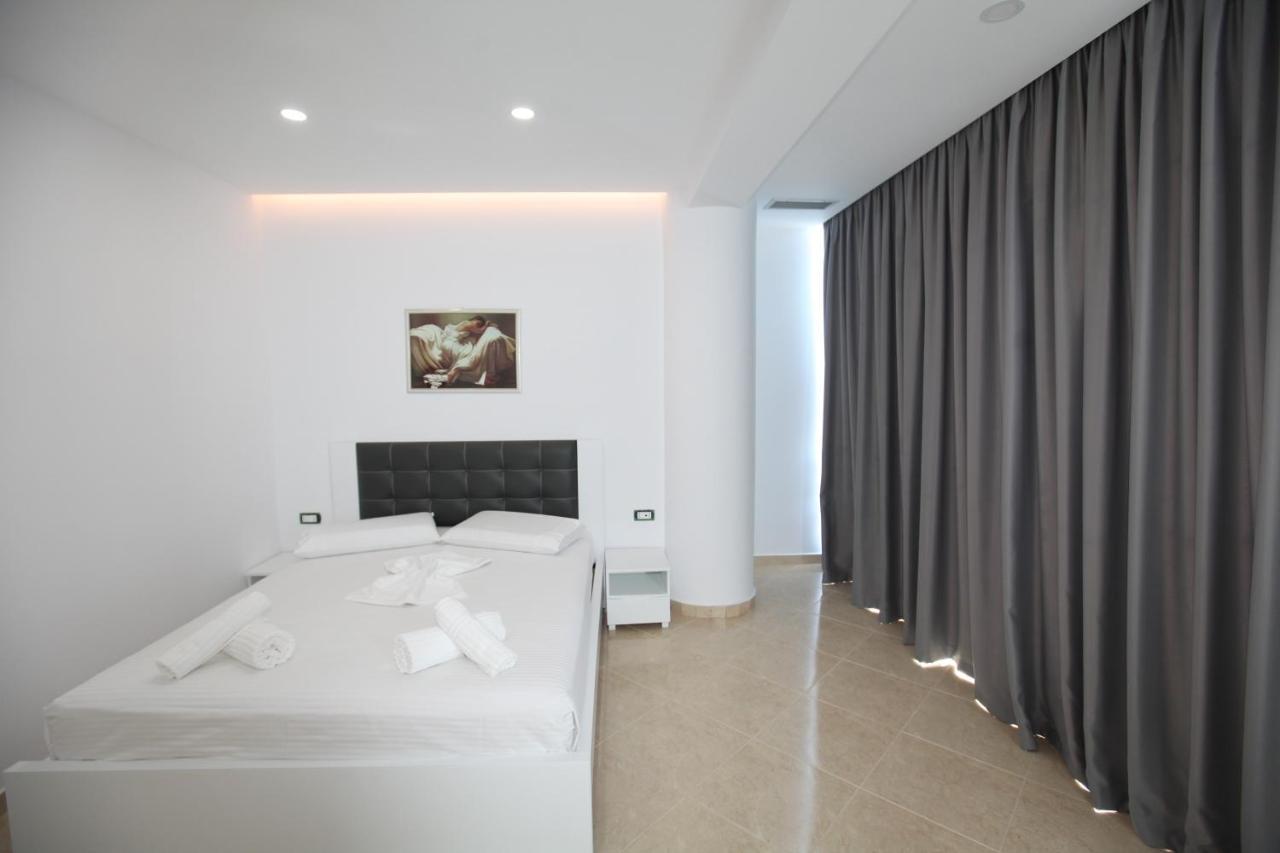 Nika Hotel Sarandë 외부 사진