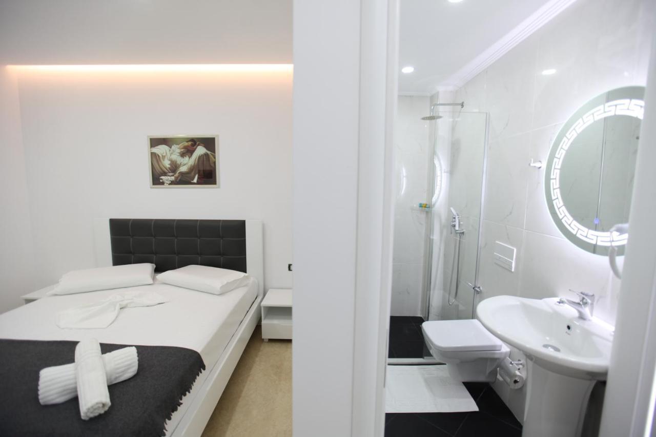 Nika Hotel Sarandë 외부 사진