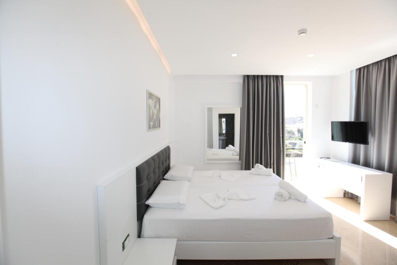 Nika Hotel Sarandë 외부 사진