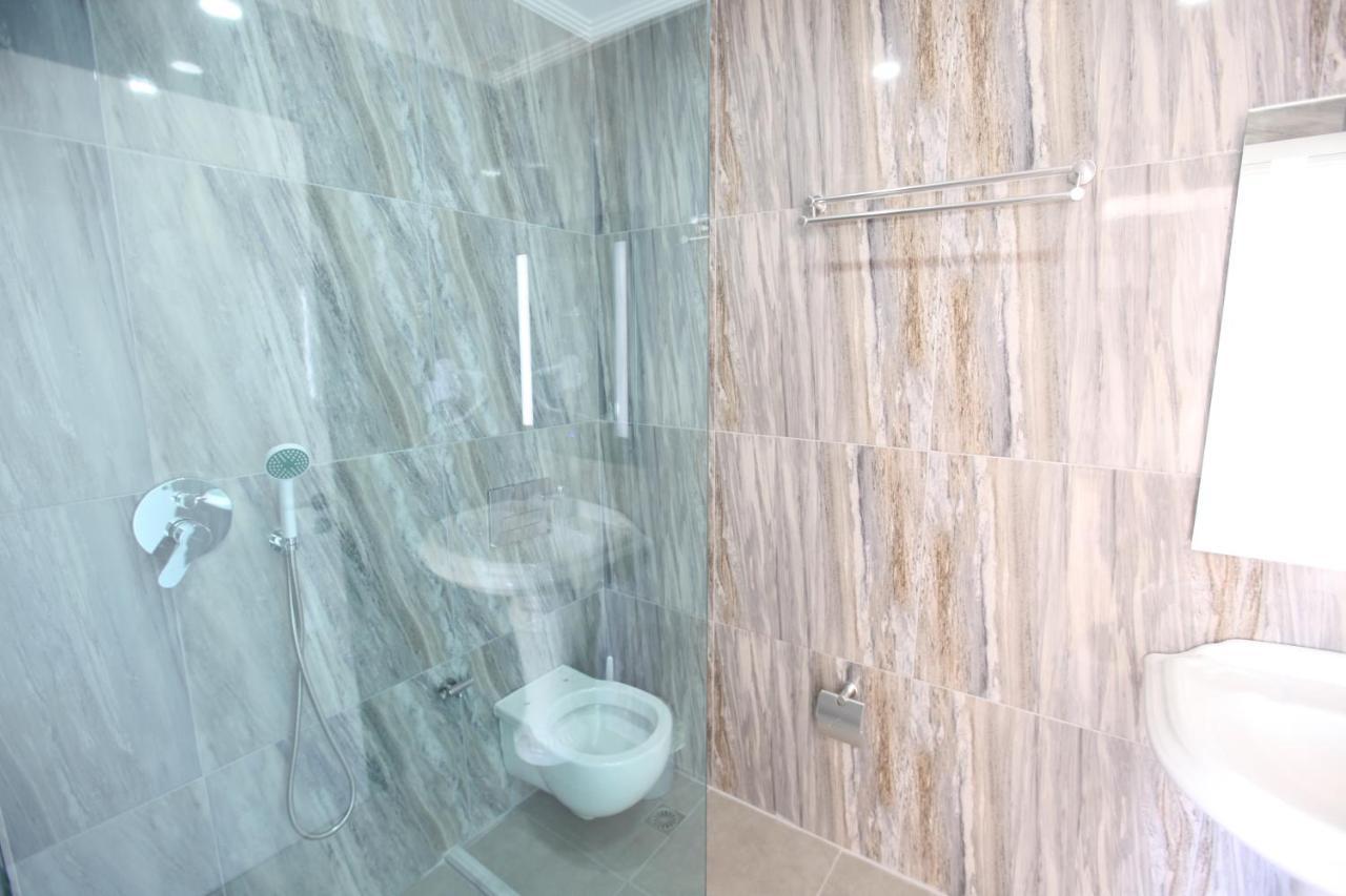 Nika Hotel Sarandë 외부 사진