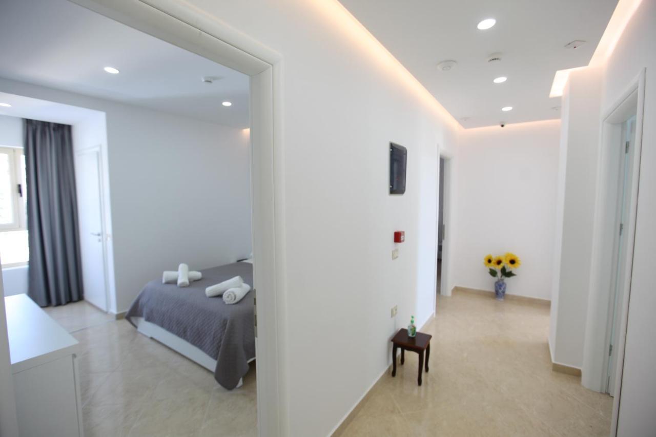 Nika Hotel Sarandë 외부 사진