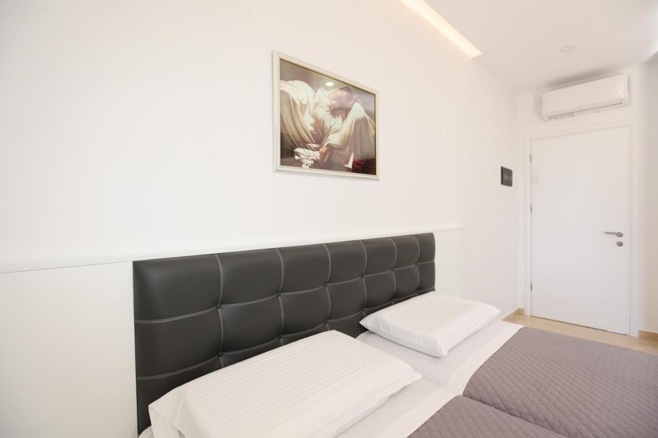 Nika Hotel Sarandë 외부 사진
