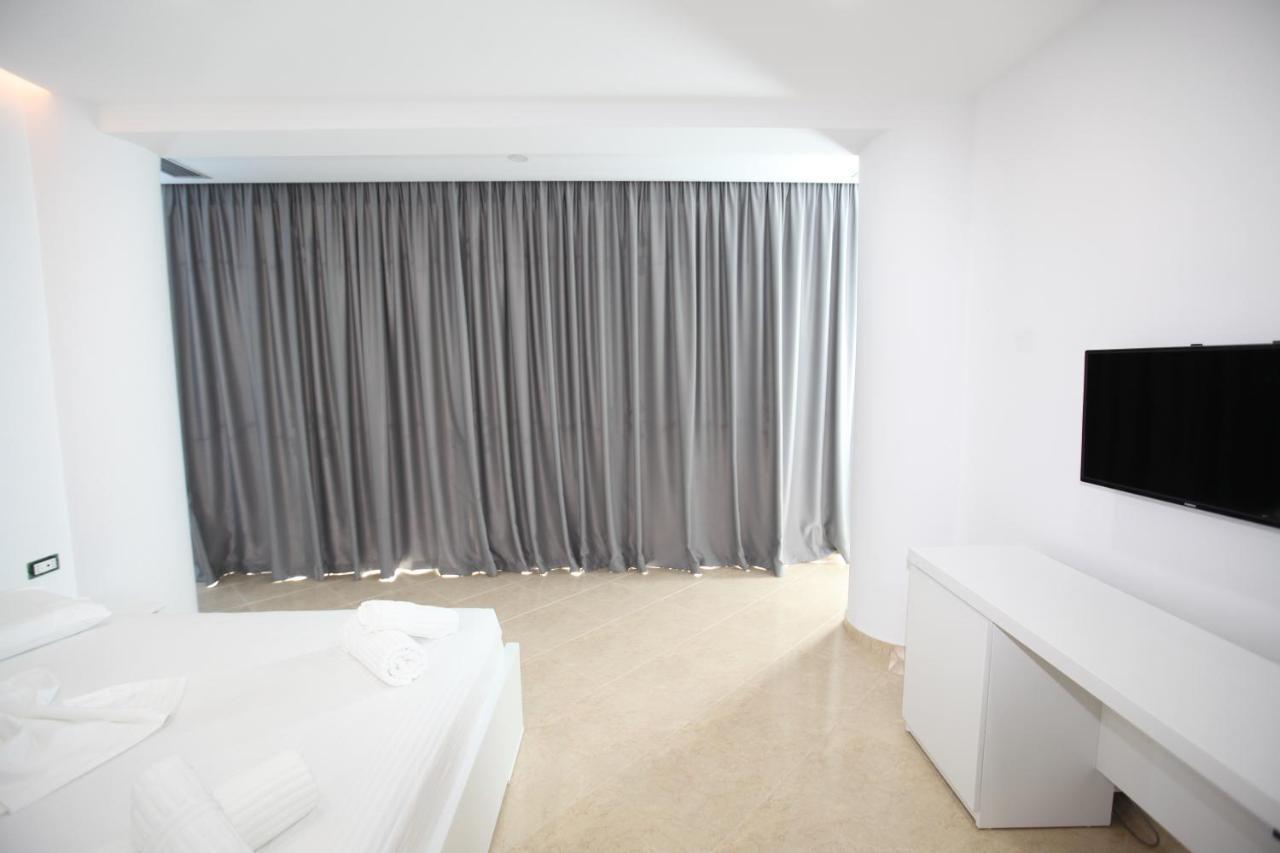 Nika Hotel Sarandë 외부 사진