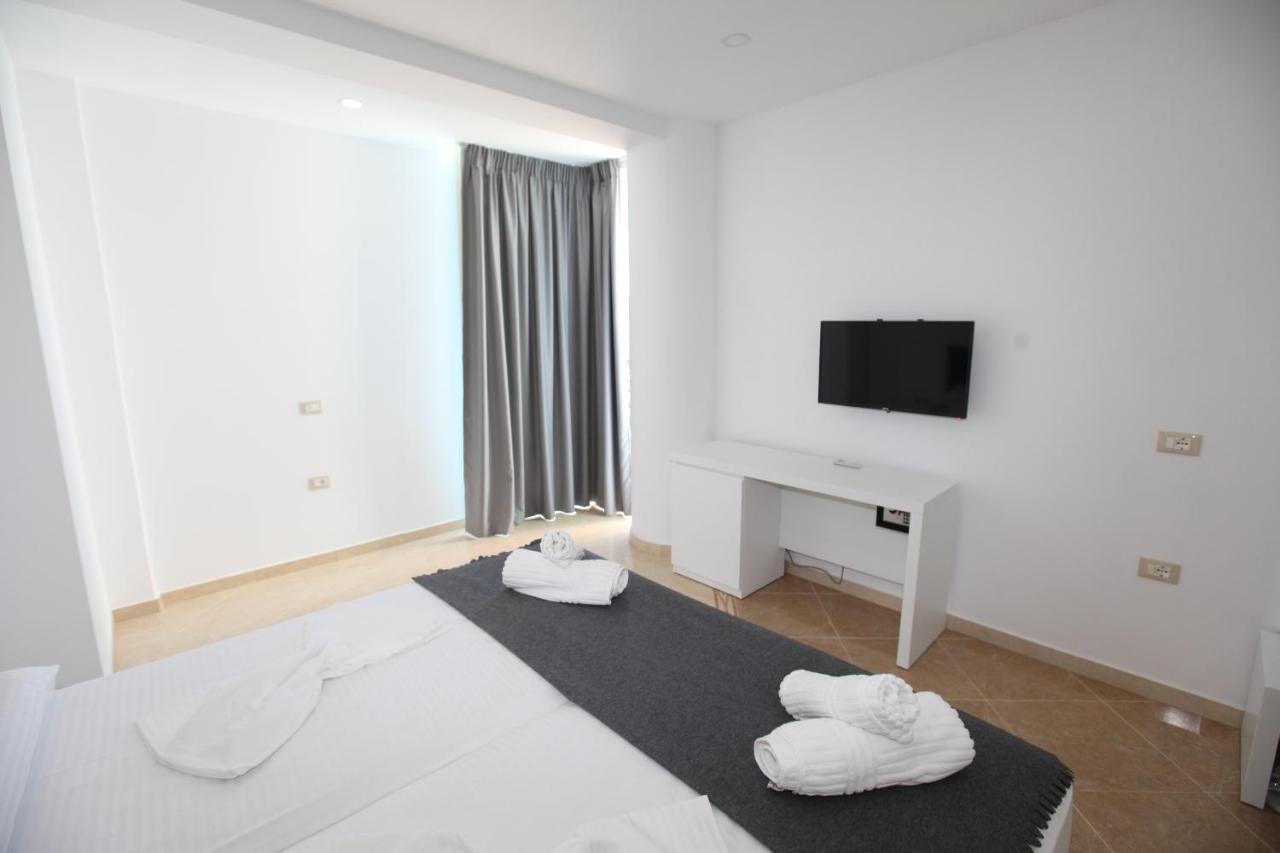 Nika Hotel Sarandë 외부 사진