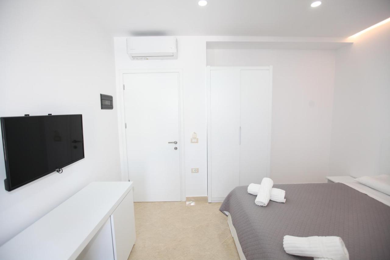 Nika Hotel Sarandë 외부 사진