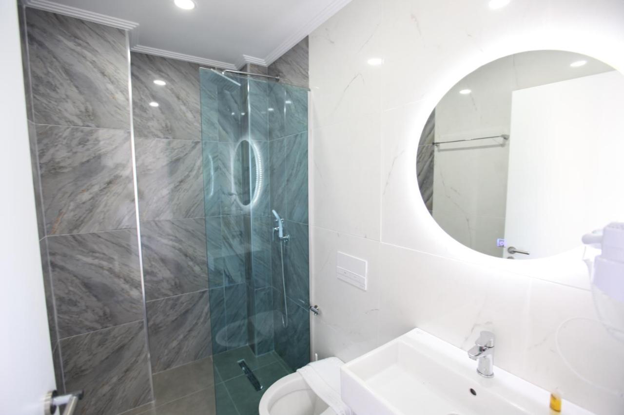 Nika Hotel Sarandë 외부 사진