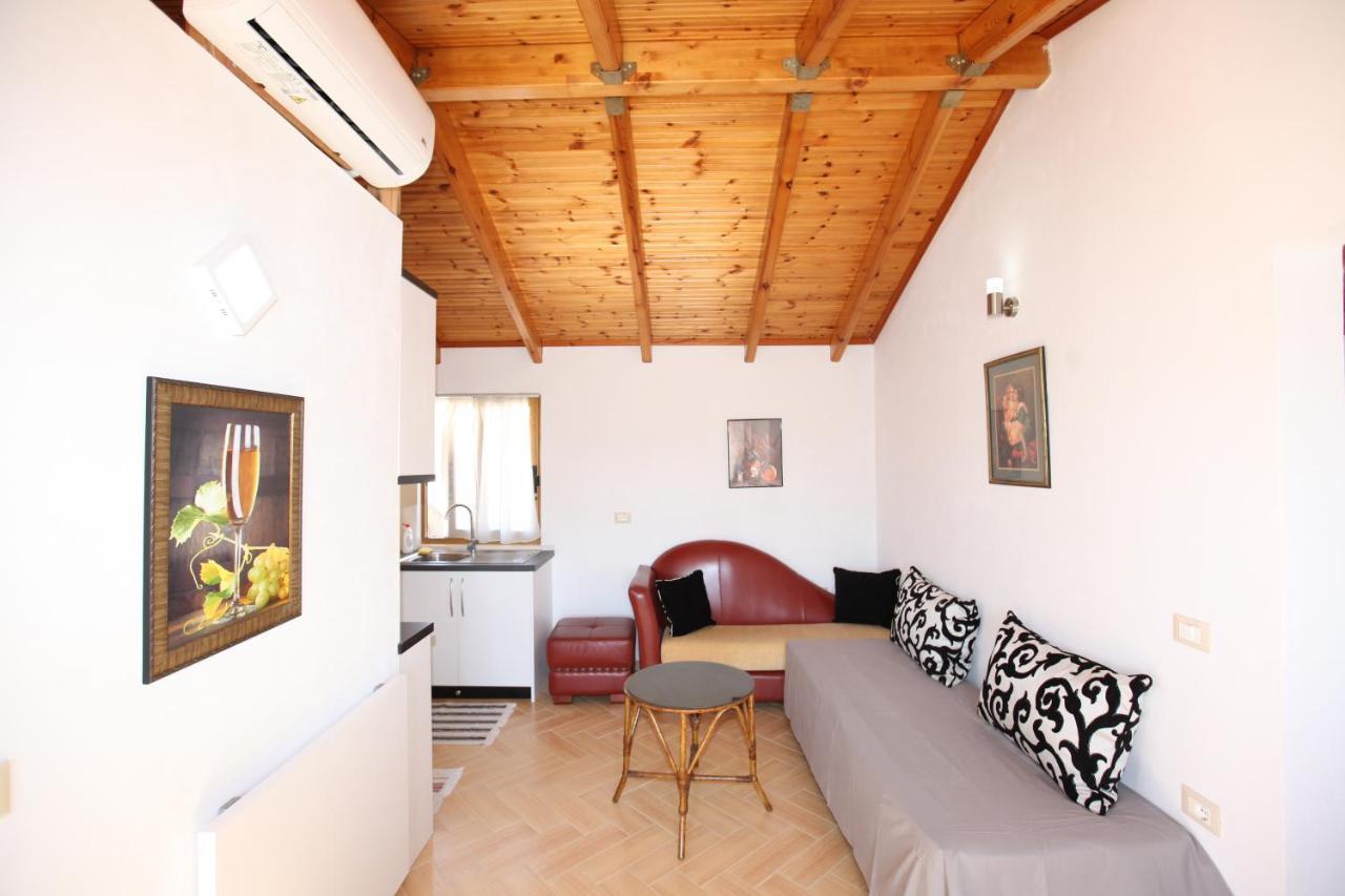 Nika Hotel Sarandë 외부 사진